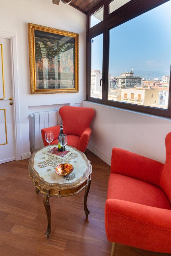 Le Rose Di Nonna Maria, Appartamento Di Lusso In Centro Citta Palermo Exterior photo